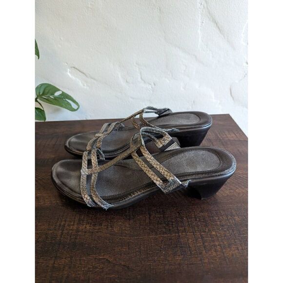 NAOT Footwear Women's Loop Slide Gray Lizard Leather Sandals - Size 41 - Picture 2 of 8